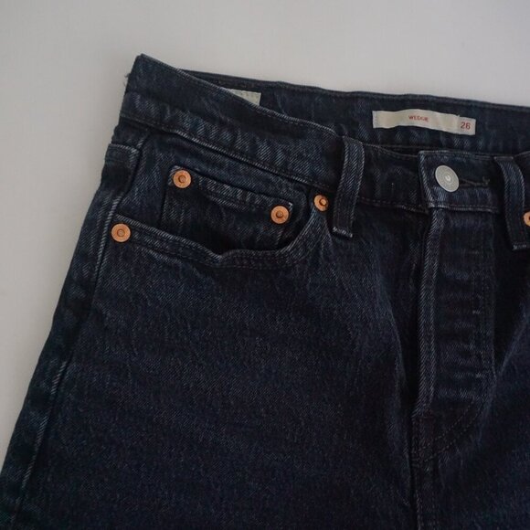 Levi's Wedgie Black Stone Wash Straight Tapered High Waisted Denim Jeans 26 - Picture 7 of 12